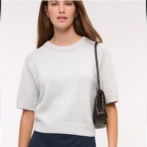 The A&F Madeline Crew Sweater Tee Heathered Grey Size Small NEW !!